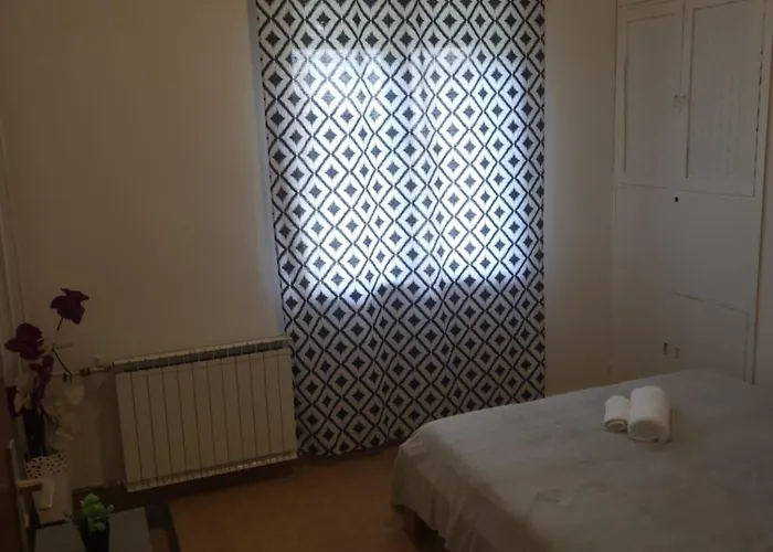 Max * Kaštela